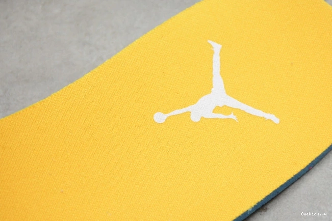 One Kick AIR ORANGE RETRO 3 JORDAN (W) LASER CK9246-108 0713